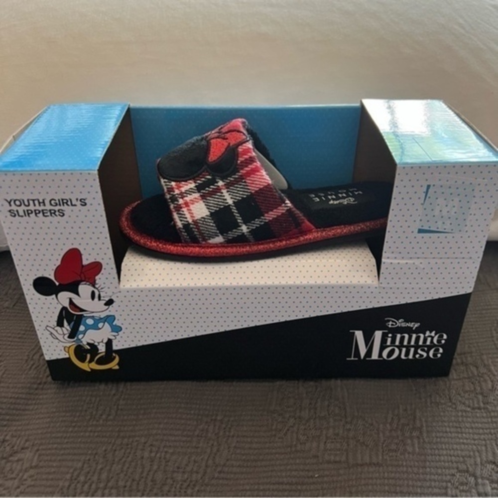 little Girls Minnie Mouse Slippers